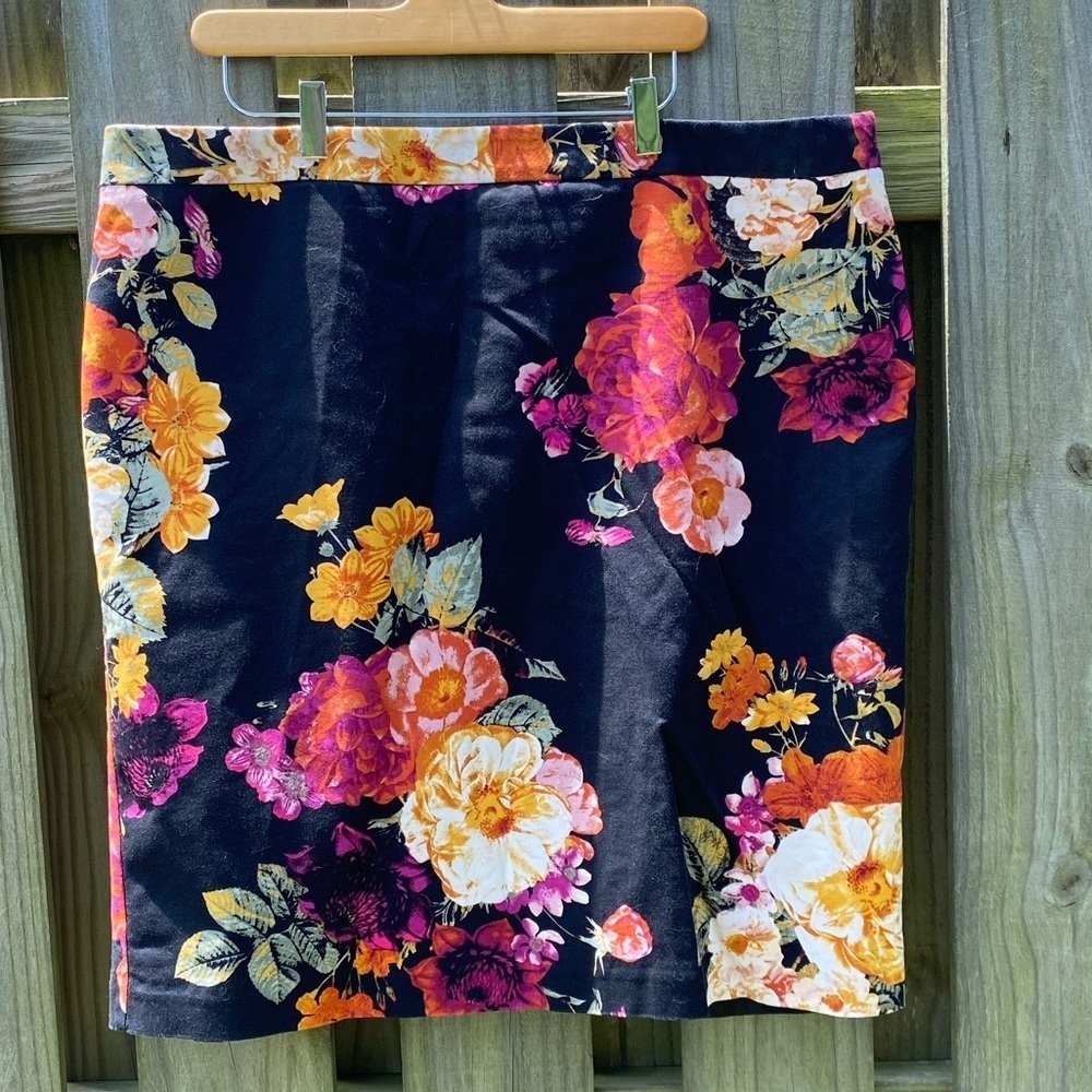 Worthington Woman Floral Lined Pencil Skirt🌸🌺🌻